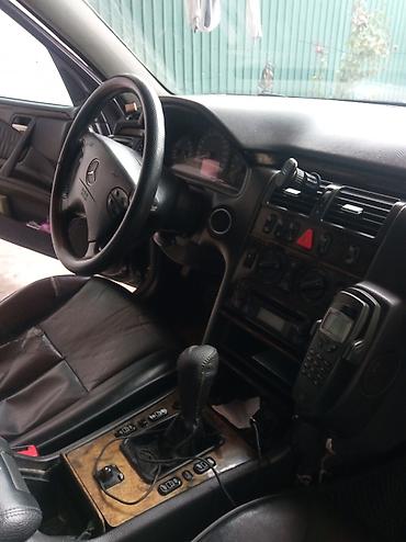Продажа авто: Mercedes-Benz E-Class: 2001 г., 3.2 л, Механика, Бензин, Универсал — 6