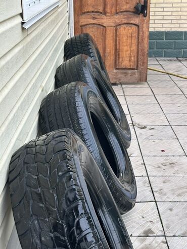 Шины: Шины 265 / 75 / R 16, Всесезонная, Б/у, Комплект, Внедорожные (АТ/МТ) — 9