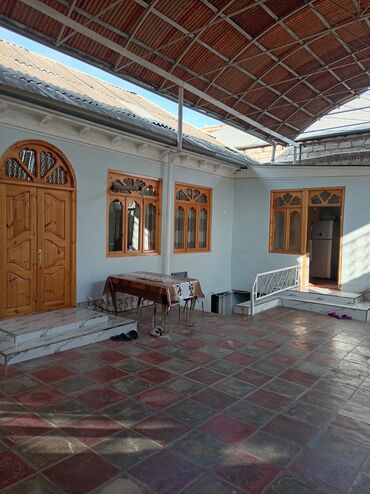 Köhnə tikili: Gəncə, 4 otaqlı, Köhnə tikili, 180 kv. m -da lalafo.az — 5 Köhnə tikili: Gəncə, 4 otaqlı, Köhnə tikili, 180 kv. m — 5