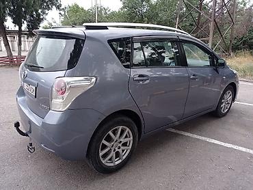 версио: Toyota Corolla Verso: 2010 г., 2.2 л, Автомат, Дизель, Минивэн — 2