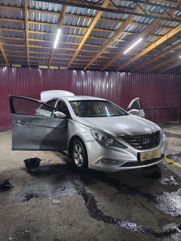 Hyundai: Hyundai Sonata: 2011 г., 2 л, Автомат, Газ, Седан