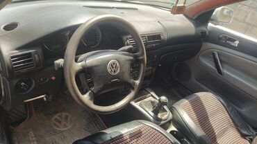 Volkswagen: Volkswagen Passat: 1.9 l | 2002 il Sedan — 3