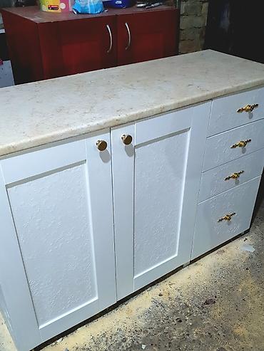 Komode: Komoda – restaurirana, prefarbana i dorađena. Predivna. - Dimenzije — 7