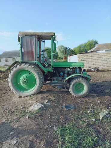 mini traktorlar azerbaycanda: Traktor 28, 50 at gücü, motor 1.8 l, İşlənmiş