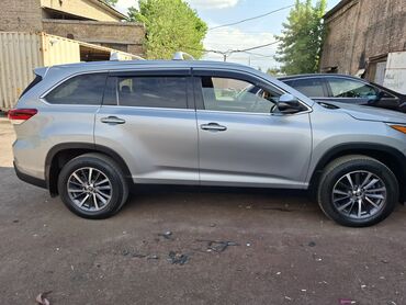 хайландер 2018: Toyota Highlander: 2018 г., 3.5 л, Автомат, Бензин, Внедорожник