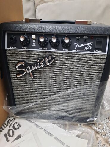 Гитары: Fender Squier Sonic +Frontman10G Полный комплект для гитариста. Гитара — 8
