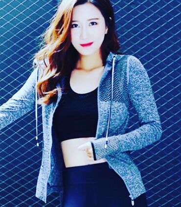 Другая женская одежда: Victoria’s Secret и другие бренды: Женские топы, футболки, платья — 13