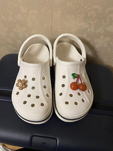crocs kg: Сабо, 38, Crocs, Б/у, цвет - Белый — 4
