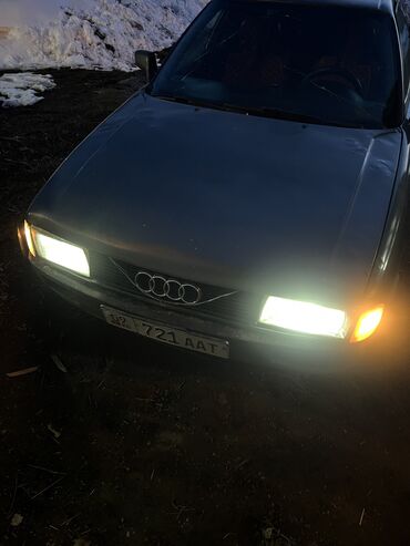 Унаа сатуу: Audi 80: 1990 г., 1.8 л, Механика, Бензин, Седан