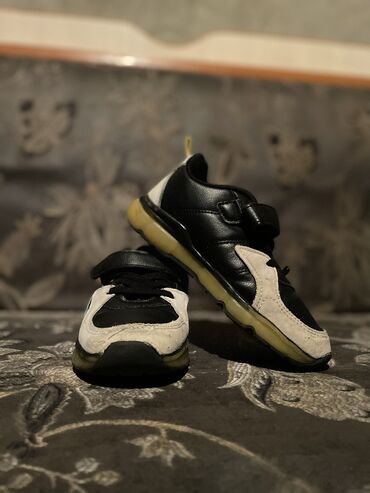 детские теннисные кроссовки: Обувь детская Размера обуви 29р Цена окончательная F