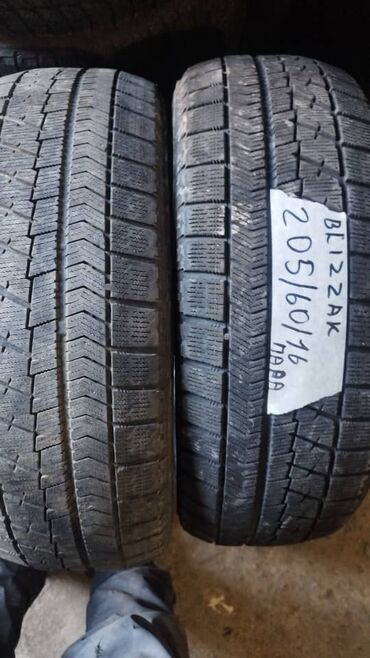 авенсис диск: Шины 205 / 60 / R 16, Зима, Б/у, Пара, Легковые, Япония, Bridgestone