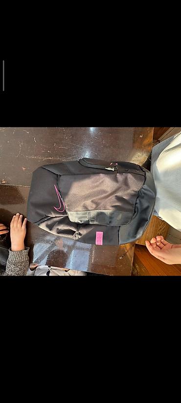 Рюкзак Nike Elite (черный с розовыми элементами) - Серия: Nike Elite at lalafo.kg Рюкзак Nike Elite (черный с розовыми элементами) - Серия: Nike Elite