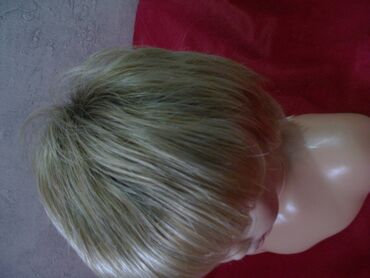 Perike i klipse: Kratka šatirana perika Perika je korištena. Nema etiketu o sastavu — 4