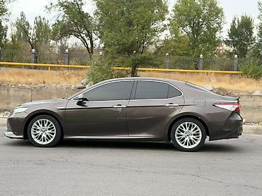 camry 1999: Toyota Camry: 2017 г., Гибрид, Седан — 8
