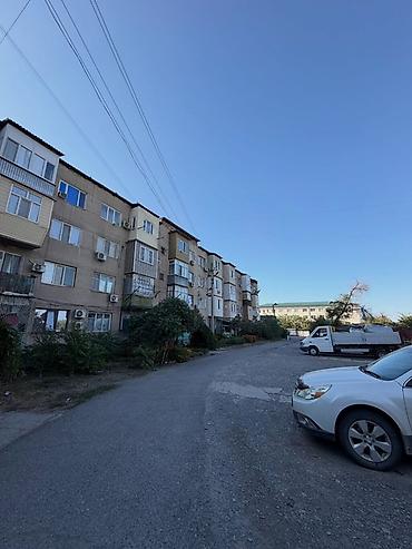 2 rooms: 2 комнаты, 50 м², Индивидуалка, 1 этаж, Требуется ремонт — 10