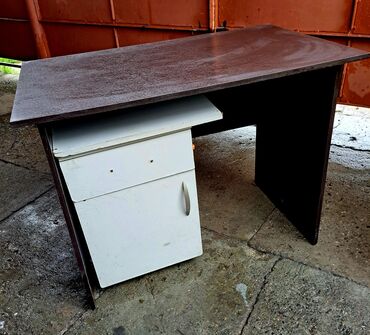 купить офисный стол бу: Кеңсе эмереги комплекти, Колдонулган, ДСП, Өзү алып кетүү, Акылуу жеткирүү, түсү - Күрөң