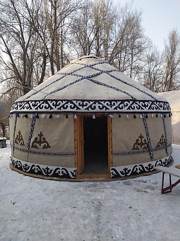 Аренда юрт: Аренда юрты, Каркас Деревянный, 85 баш, С полом, Самовар, Стол — 12