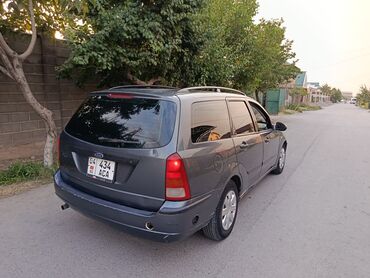 срочная продажа авто по низким ценам: Ford Focus: 2003 г., 1.6 л, Механика, Бензин, Универсал
