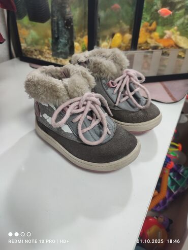 детская обувь светящаяся подошва: Ботиночки на девочку clarks европейский 21 размер 1-2 г подходит