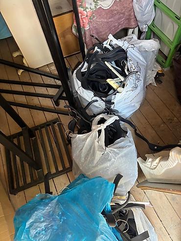 Оборудование для магазинов: Asılqan,25 qepiyeçox deşet kefiyyetlidi,300 ədəd var hardasa — 2