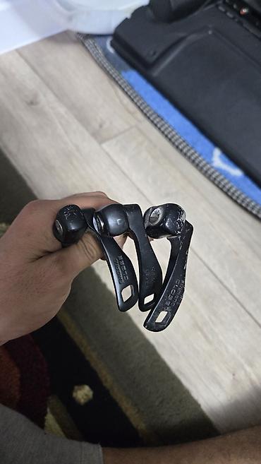 Эксцентрики Shimano алюминиевые оригинал 
по 800 сом шт