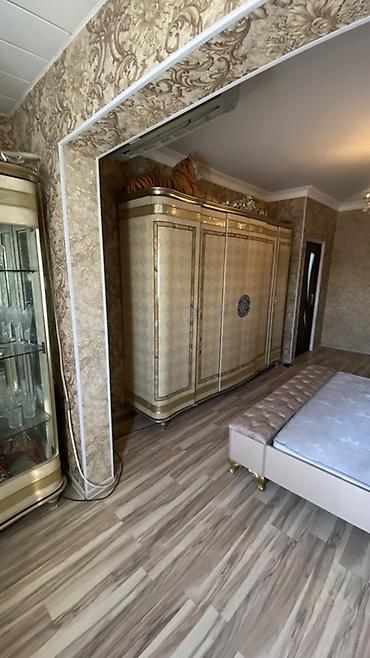 Köhnə tikili: Satılır: 2 otaqlı mənzil (şəkillərdə göstərilən) Xüsusiyyətlər: - — 1