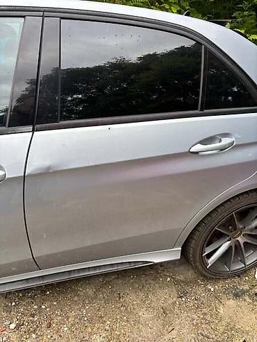 bueno: VRATA W212 ZA MERCEDES BENZ E KLASA, E 200, E 220 . OD 2009. DO — 1