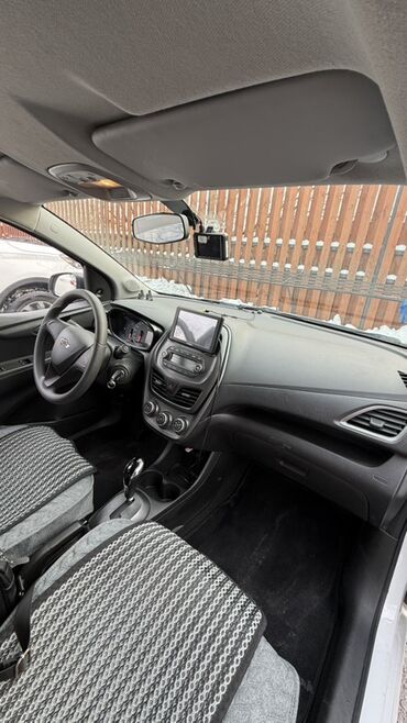 Chevrolet: Chevrolet Spark: 2020 г., 1 л, Вариатор, Бензин, Хэтчбэк — 9
