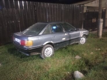 манипулятор продаже: Audi 80: 1990 г., 1.8 л, Механика, Бензин, Седан