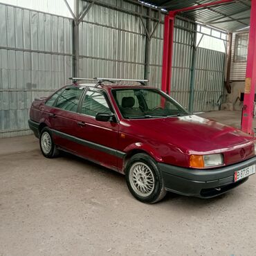 Volkswagen: Volkswagen Passat: 1993 г., 1.8 л, Механика, Бензин, Седан