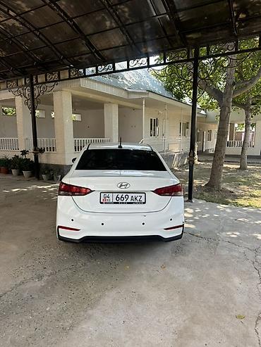 солярись: Hyundai Solaris: 2017 г., 1.4 л, Автомат, Бензин, Седан — 3