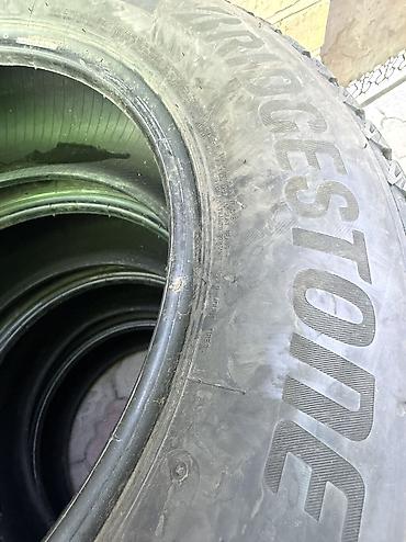 шины бу зимние: 225/65/17 4 шт комплект в идеальном состоянии фирма Bridgestone — 5