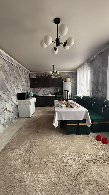 сдаю в джале: 5 комнат, 150 м², 6 соток, Кара-Балта, Собственник — 10