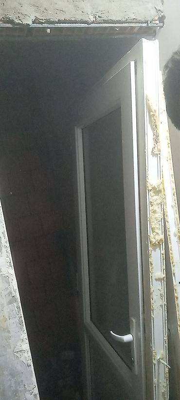 PVC (plastik) qapı – şüşəli model biri sadə hamam qapısı ikisi