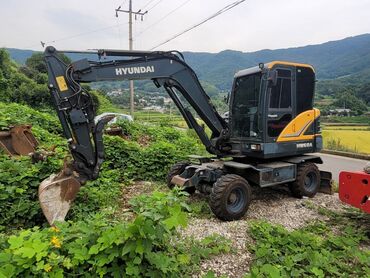 срочно продаю экскаватор: Экскаватор, 2022 г., Колесный