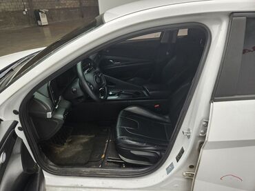 Hyundai: Hyundai Elantra: 2021 г., Автомат, Газ, Седан — 5