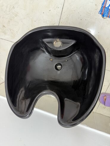 Avtomobil üçün alətlər: Saç yuma çanağı. Heç bir sınıq, çat yoxdur. Ünvan Razin
