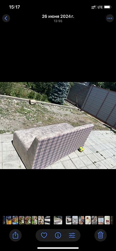 study table: Компактный мягкий диван-банкетка с высокой спинкой. - Формат: прямой — 3
