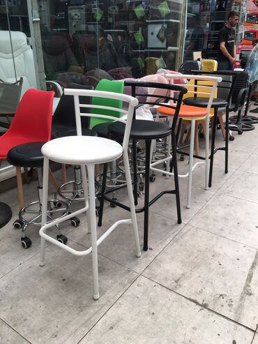 Restoran mebeli: Hundurluk 72 Bar oturacaqlari material demirdir oturan yeri kojadir — 4