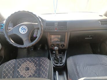 стрим 2 0: Volkswagen Bora: 2002 г., 2 л, Механика, Бензин, Седан