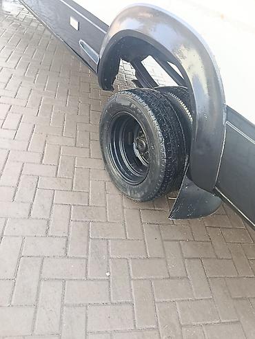 Легкий грузовой транспорт: Легкий грузовик, Mercedes-Benz — 4