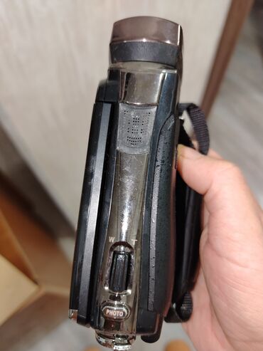 Videokameralar: Kamera yeni satilir, qutusu diski şarji üzərində — 9