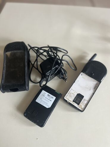 iphone 11 pro max ucuz: Kolleksiya üçün Philips klassik mobil telefon seti - Model: Philips