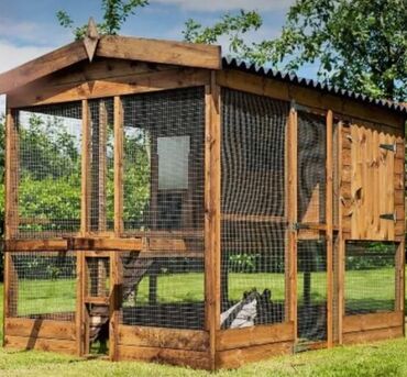 Yuvalar: Açıq havada istifadə üçün taxta toyuq damları və voliər komplektləri — 8