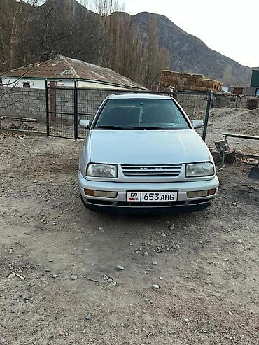 Volkswagen: Volkswagen Vento: 1995 г., Седан — 11