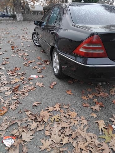 Mercedes-Benz: Mercedes-Benz C 200: 2 l | Sedan — 7