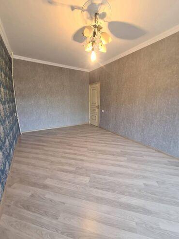 Köhnə tikili: Bakı, 3 otaqlı, Köhnə tikili, m. Xalqlar Dostluğu, 82 kv. m — 3