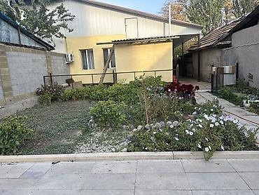 руставели: Продаю пол дома в районе Азия Молл. 1 линия, по улице Шота Руставели — 7