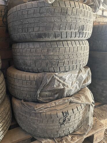 Шины: Продаю зимние шины 225/60r16