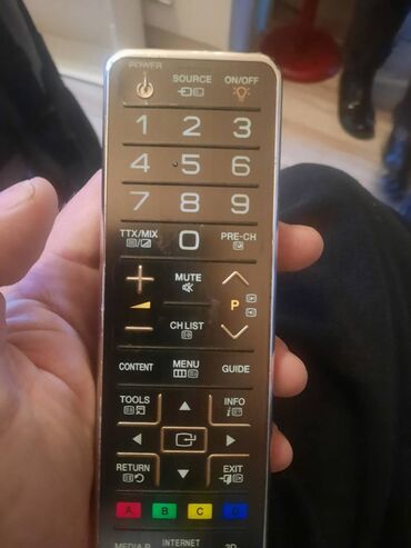 Aksesoari za TV i video: Daljinski za LCD Samsung tv, televizor.
Ispravan — 8